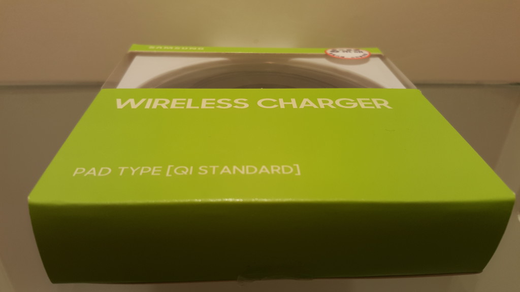 Samsung Qi Wireless Charger Front Shot Macro