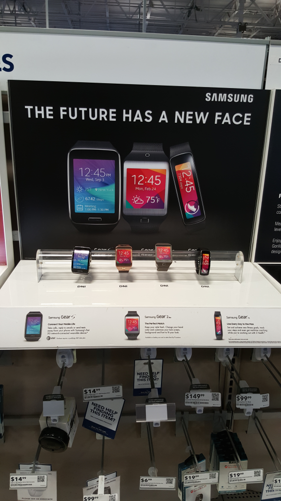 BestBuy Dublin California Samsung Gear Wearables Display