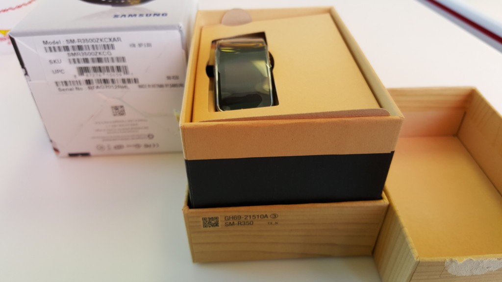 Samsung Gear Fit Box In And Out Pleasanton California- Unboxing3