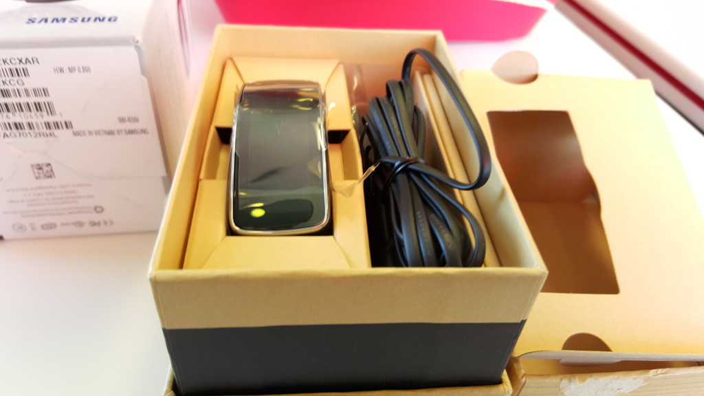 Samsung Gear Fit Box In And Out Pleasanton California- Unboxing5