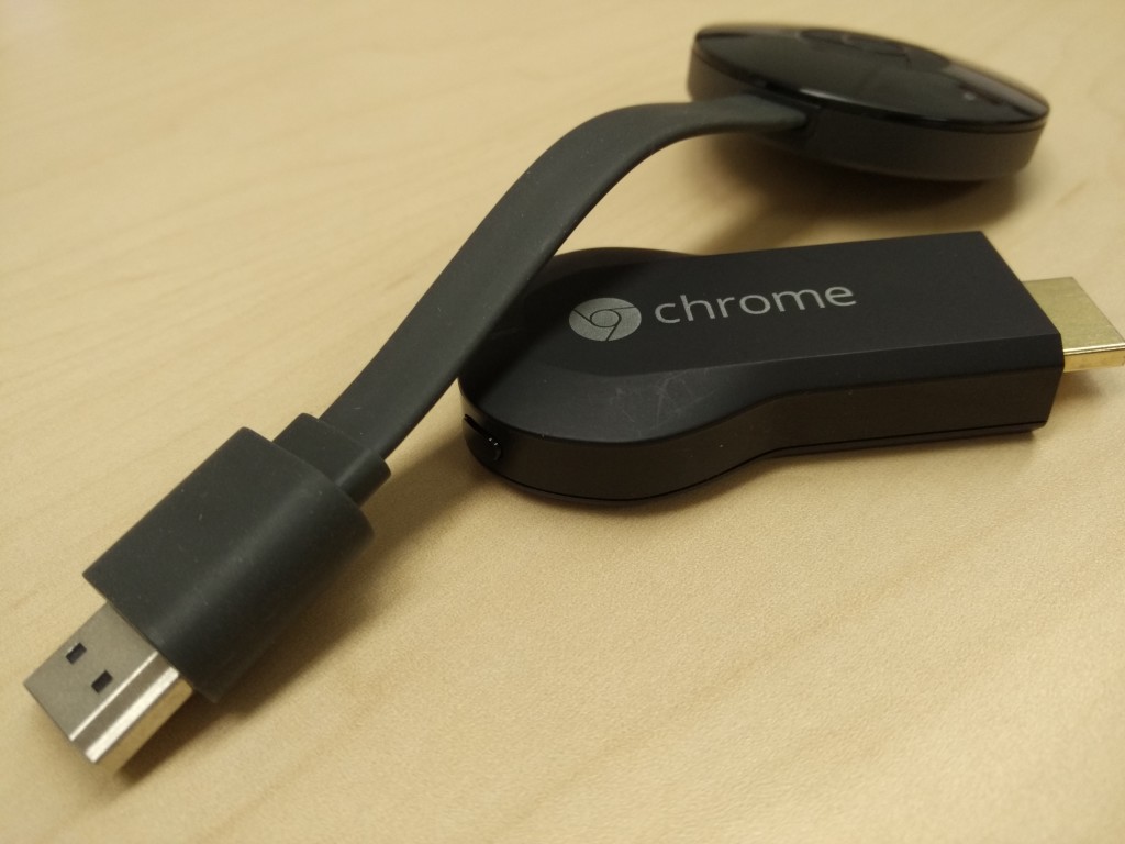 Google Chromecast (2015) Unboxing-9 Macro Shot