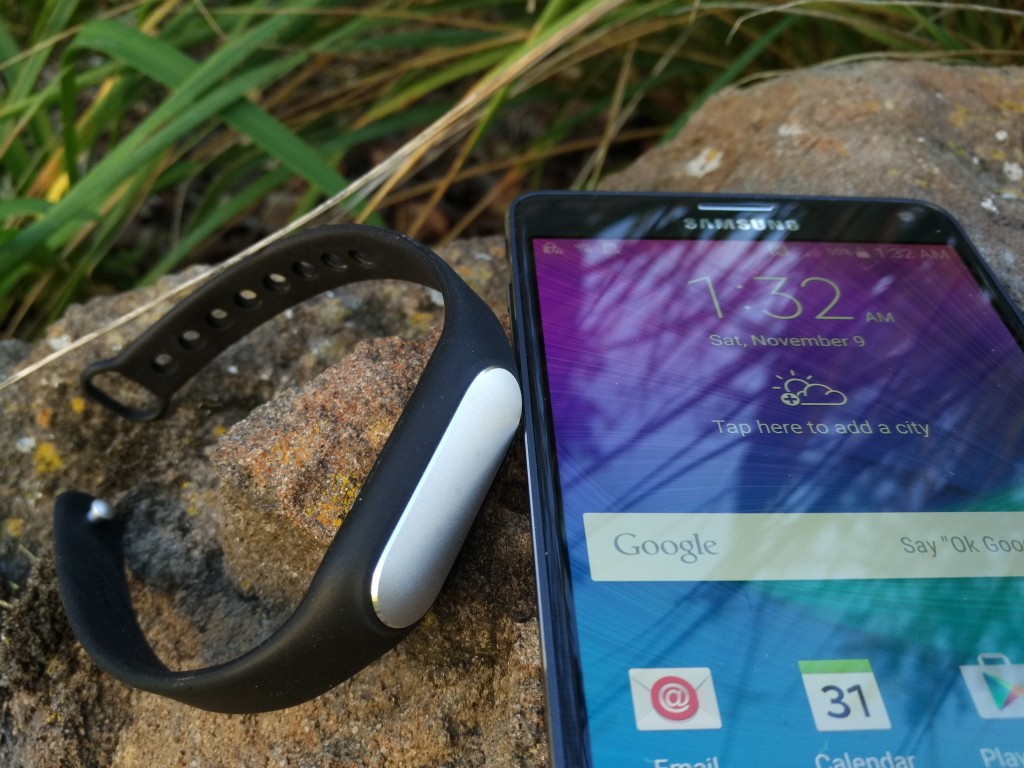 Samsung Note 4 and Xiaomi Band-3