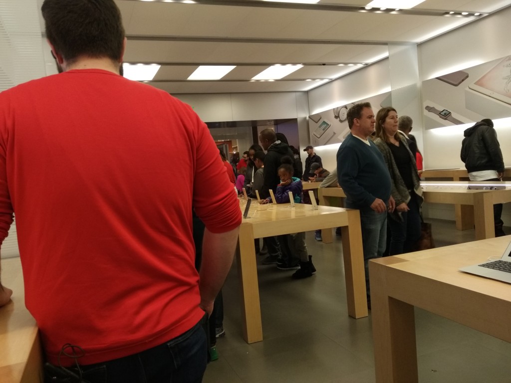 Apple iMac Retina 4K (2015) Purchase at Apple Store Pleasanton California-13