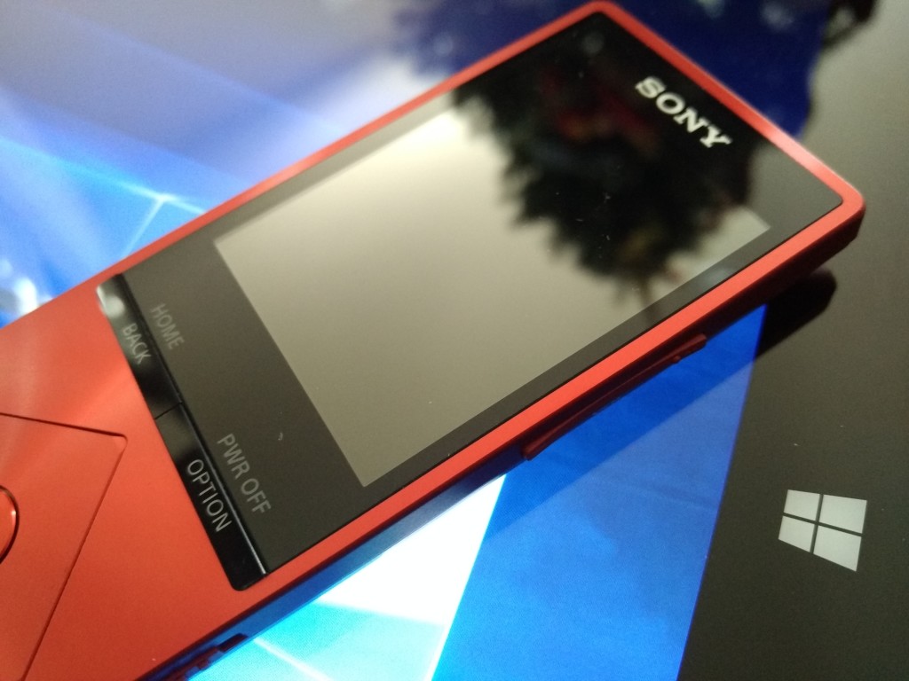 Sony Walkman Series A with Microsoft Surface 3-06