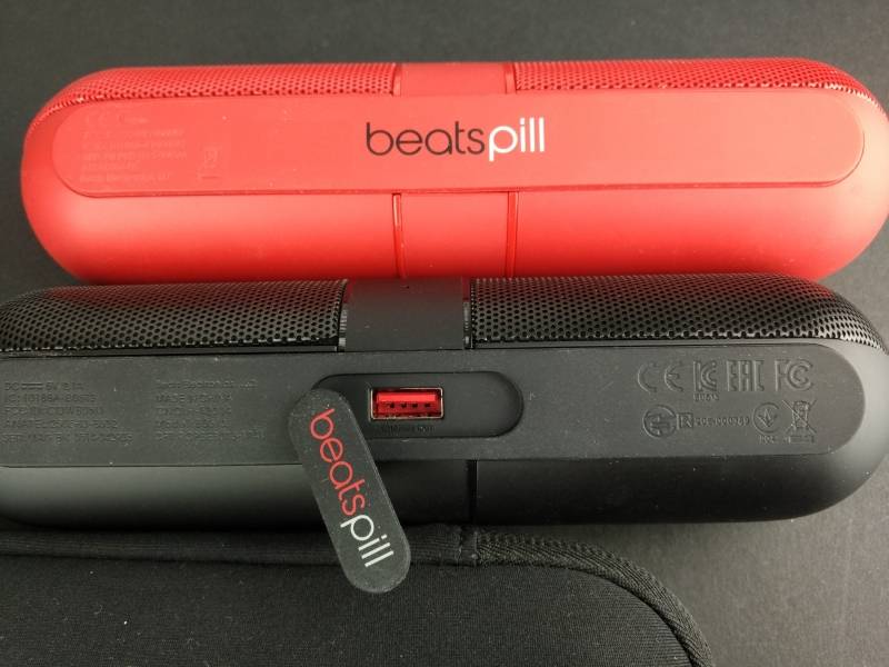 beats pill plus charging port