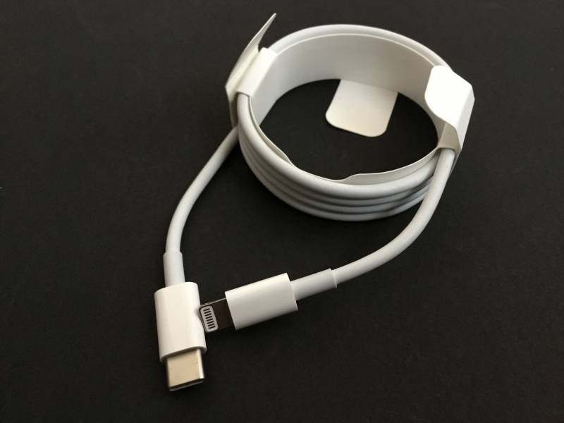 A Closer Look at the Apple USB-C to Lightning Cable (1 m) - GTrusted